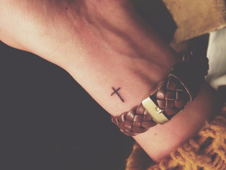 tatouage discret natacha
