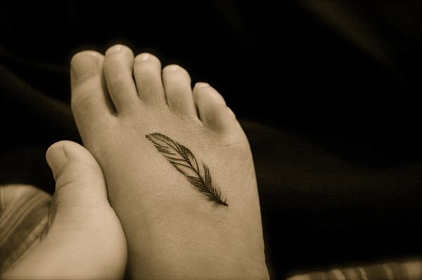 tatouage discret sur le pied
