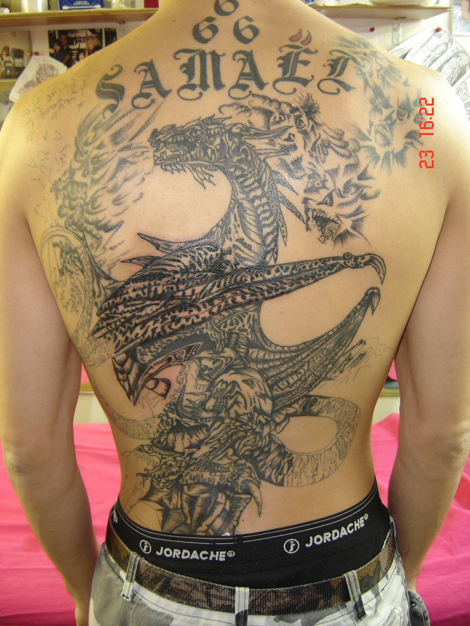 tatouage dosquet