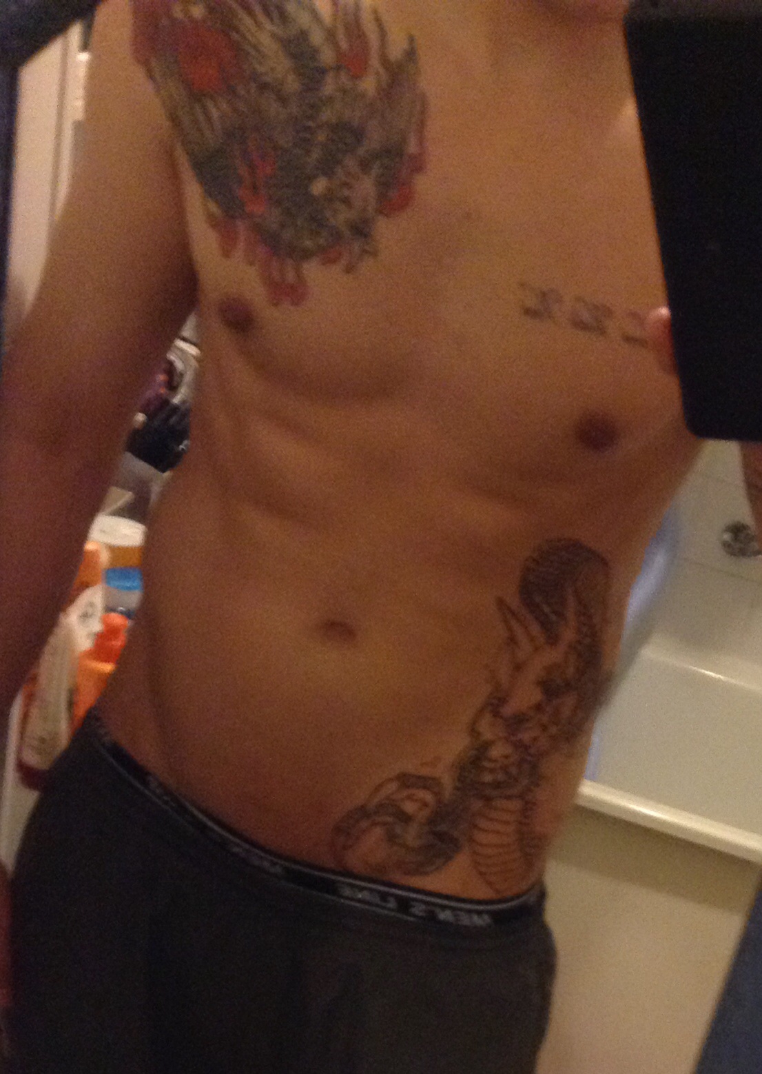 tatouage dragon ventre