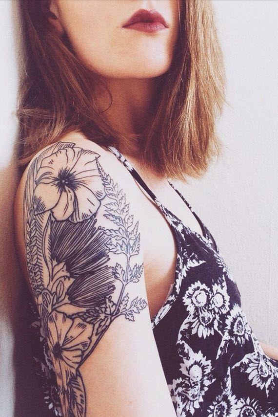 tatouage épaule bras femme