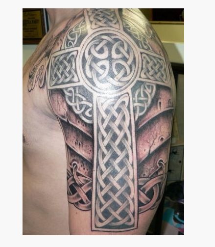 tatouage épaule celte