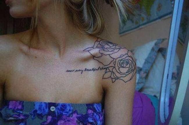 tatouage épaule femme