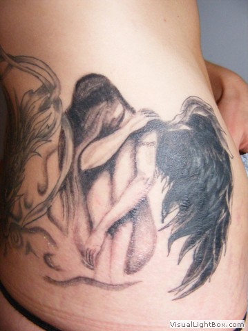 tatouage femme un ange