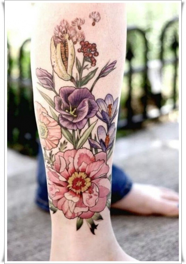 tatouage fleur colorée