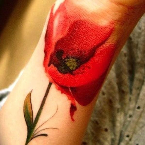 tatouage fleur coquelicot