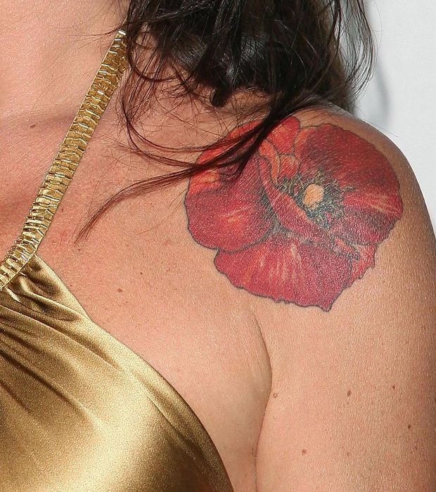 tatouage fleur coquelicot