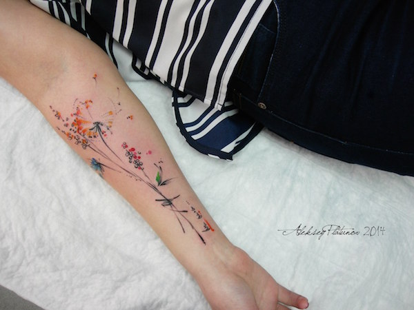 tatouage fleur de pissenlit