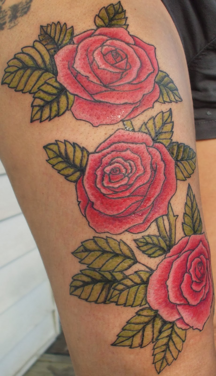 tatouage fleur et animaux