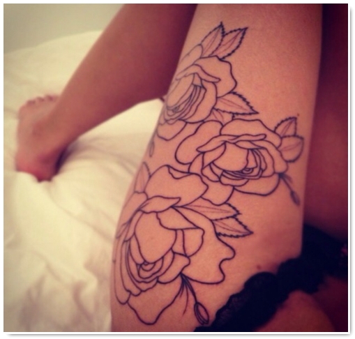 tatouage fleur femme