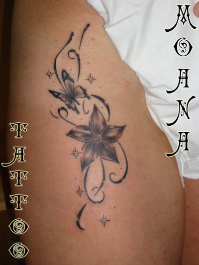 tatouage fleur fin