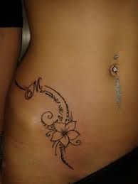 tatouage fleur hawai
