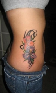 tatouage fleur hawai