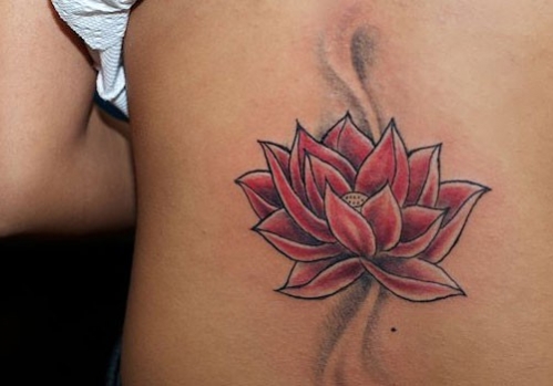 tatouage fleur lilas