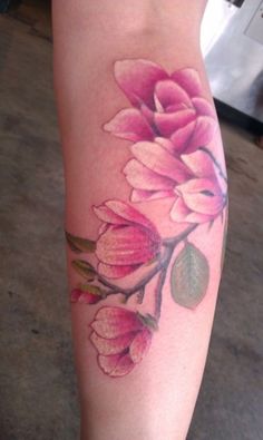 tatouage fleur magnolia