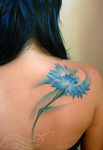 tatouage fleur rare