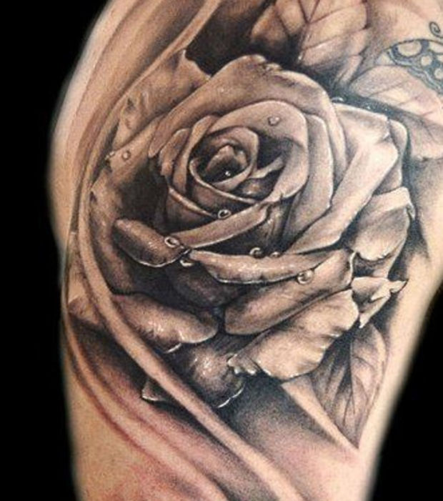 tatouage fleur rose noire