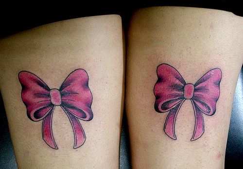 tatouage forme noeud