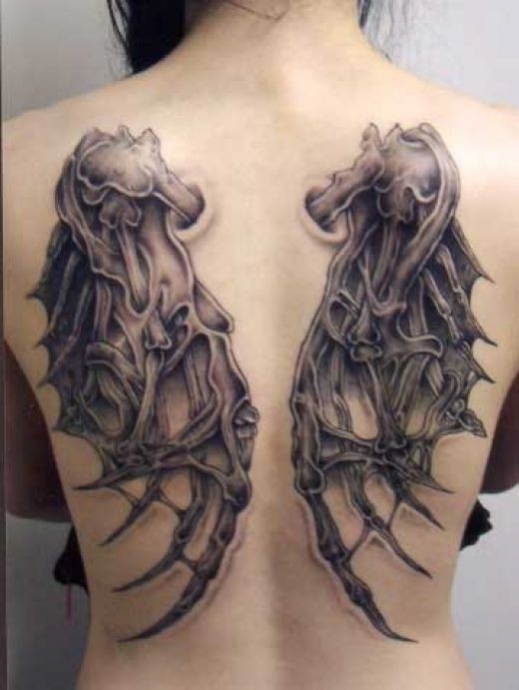 tatouage gothique dos