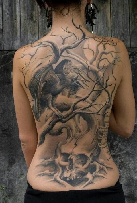 tatouage gothique dos