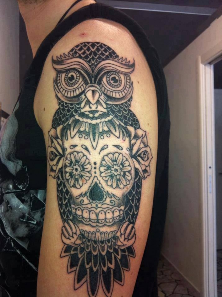 tatouage hibou crane