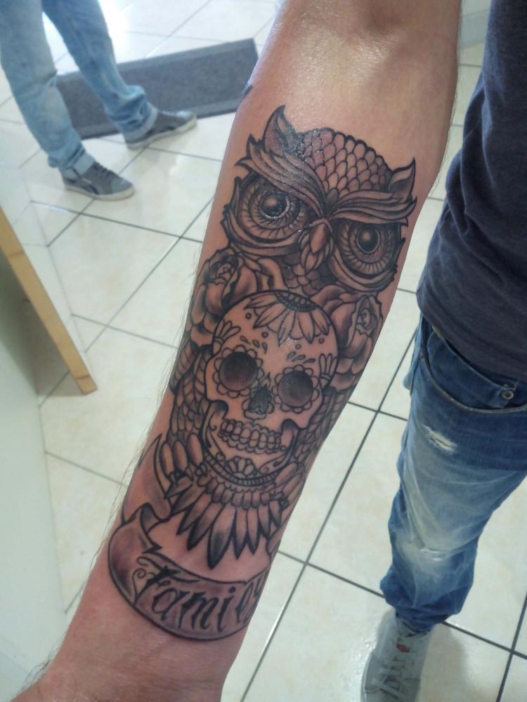 tatouage hibou crane