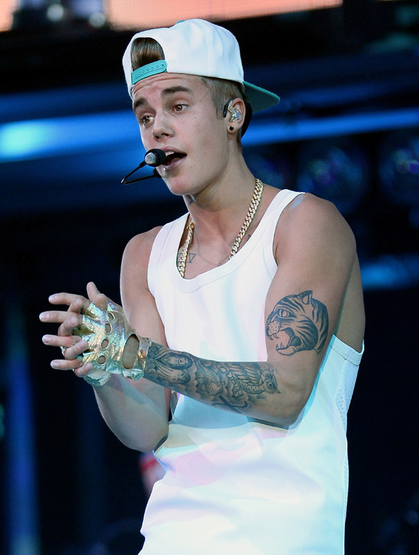 tatouage hibou justin bieber