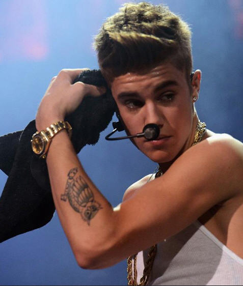 tatouage hibou justin bieber