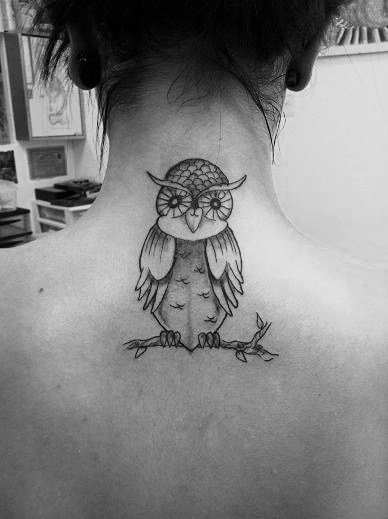 tatouage hiboux dos