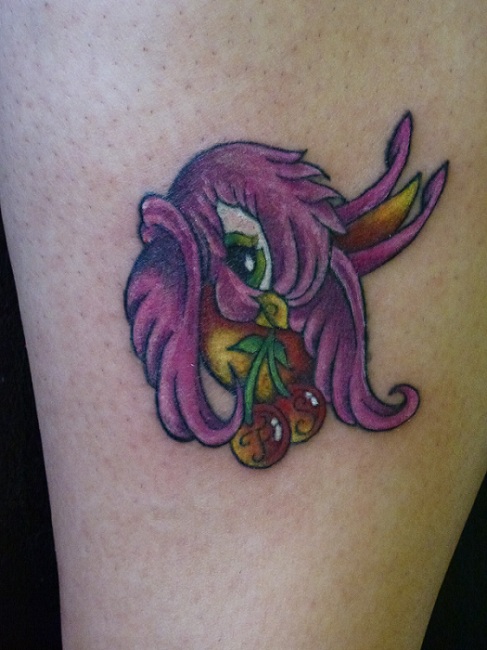 tatouage hirondelle cerise