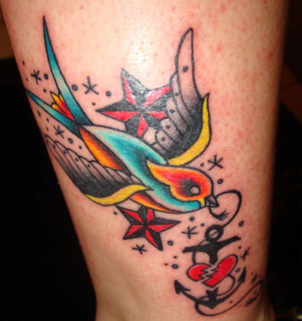 tatouage hirondelle cerise