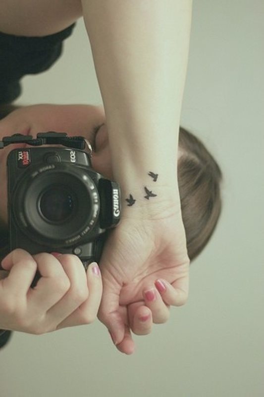 tatouage hirondelle discret