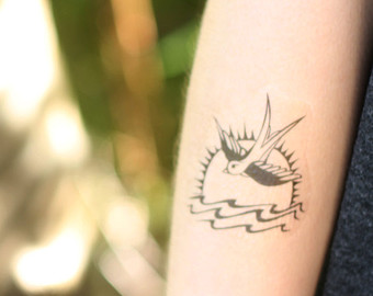 tatouage hirondelle jack sparrow