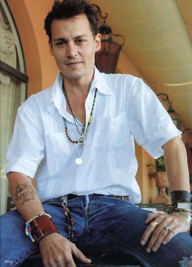 tatouage hirondelle johnny depp