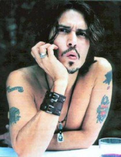 tatouage hirondelle johnny depp