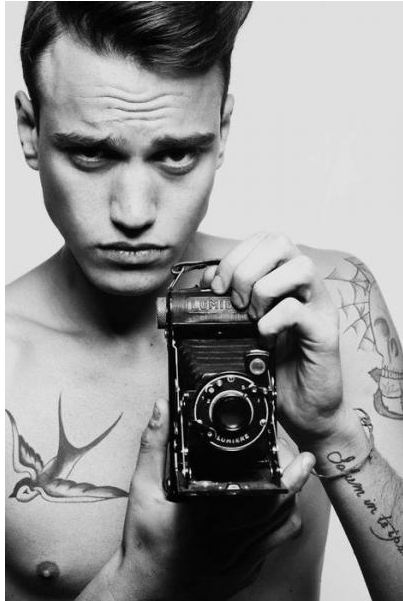 tatouage hirondelle julien secret story