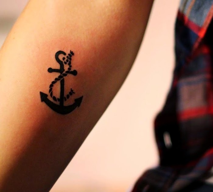 tatouage homme discret
