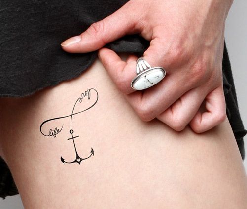 tatouage infini encre blanche
