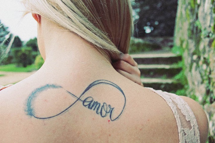 tatouage infini espoir