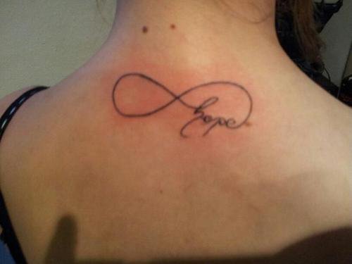 tatouage infini espoir