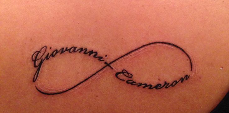 tatouage infini giulia