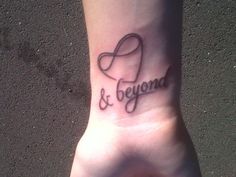 tatouage infini giulia