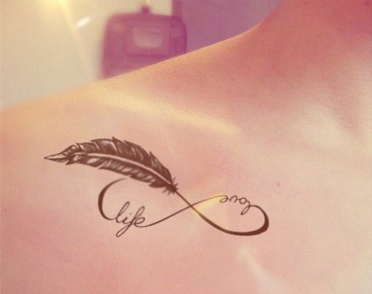 tatouage infini love plume