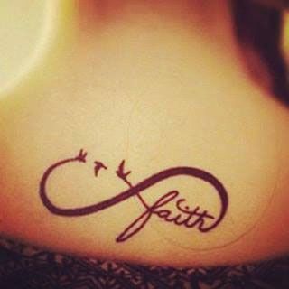 tatouage infini maman