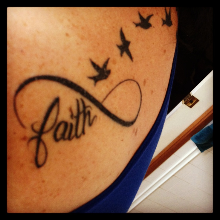 tatouage infinity faith