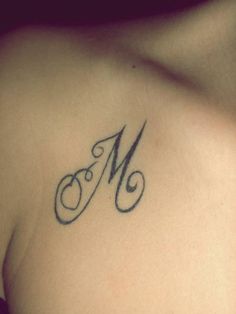 tatouage initiale c f