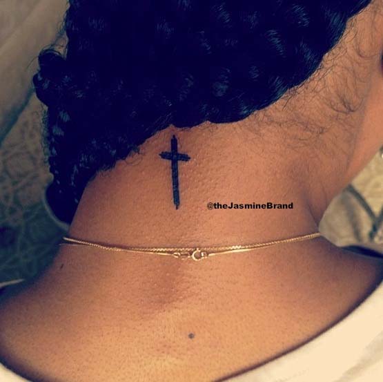 tatouage initiale discret