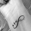 tatouage initiale famille