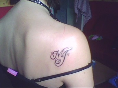 Tatouage initiale michael jackson