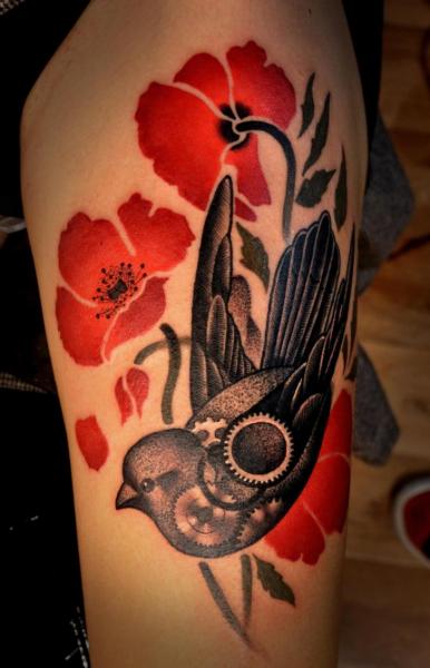 tatouage jambe oiseau